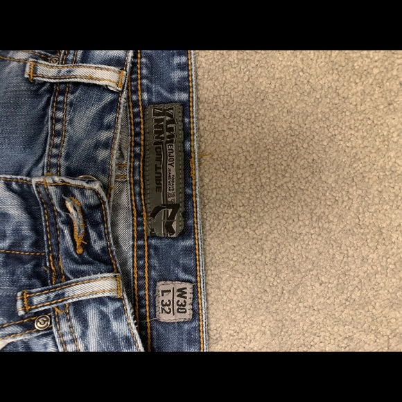Blue jeans - Picture 2 of 3